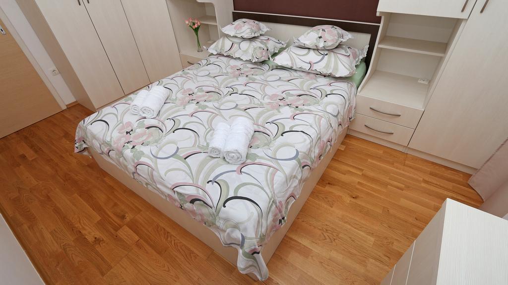 Antonijas Sunny Apartment Makarska Kültér fotó
