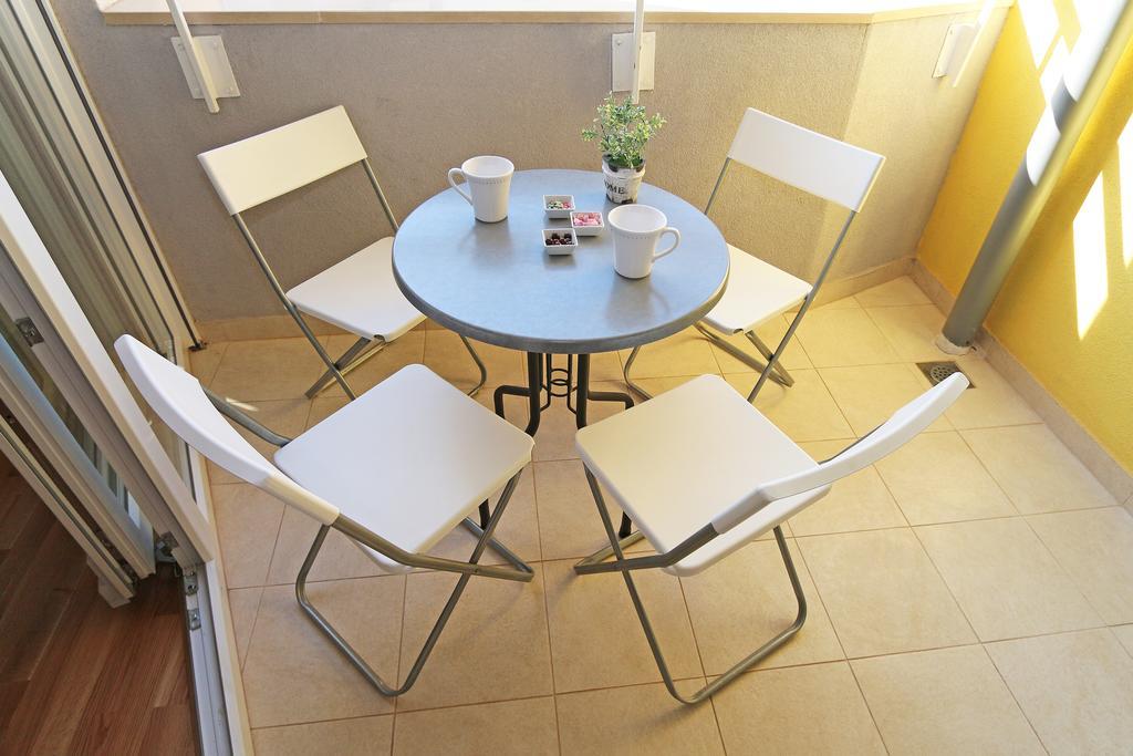 Antonijas Sunny Apartment Makarska Kültér fotó